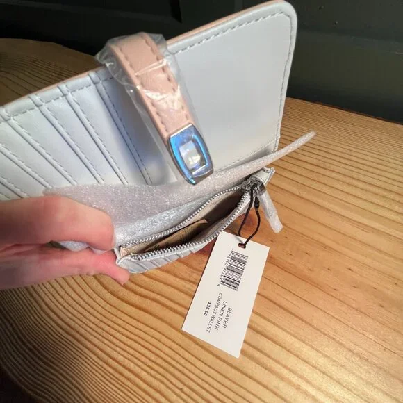 Steve Madden Blayer Linen Pink Compact Wallet - Picture 6 of 15